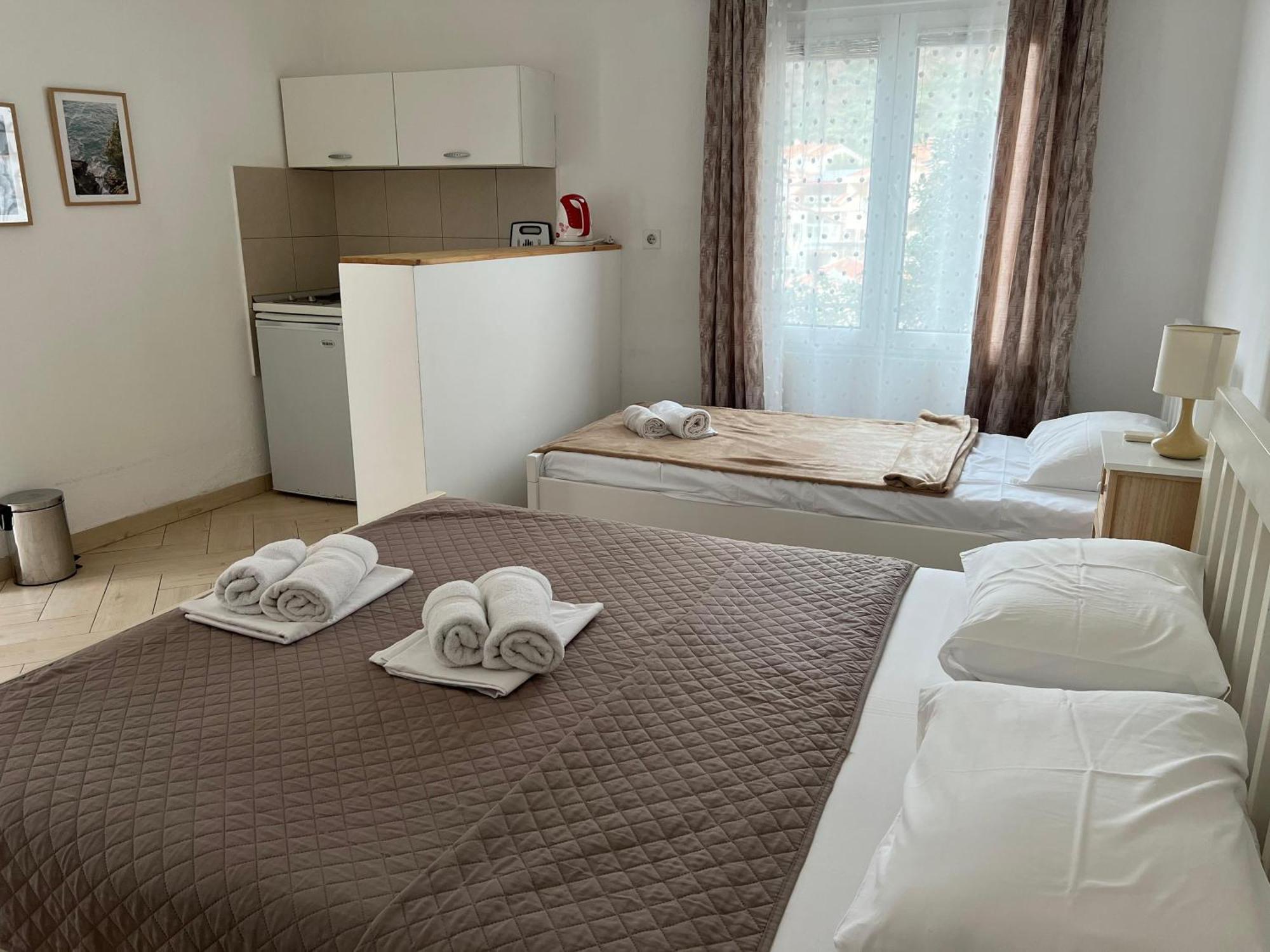 Apartment Aleksandar Sveti Stefan